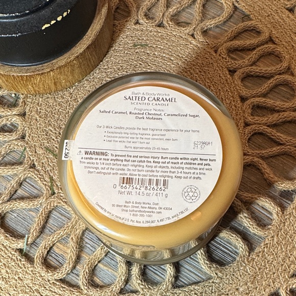 Bath & Body Works 3 Wick Salted Caramel Candle - Picture 3 of 3